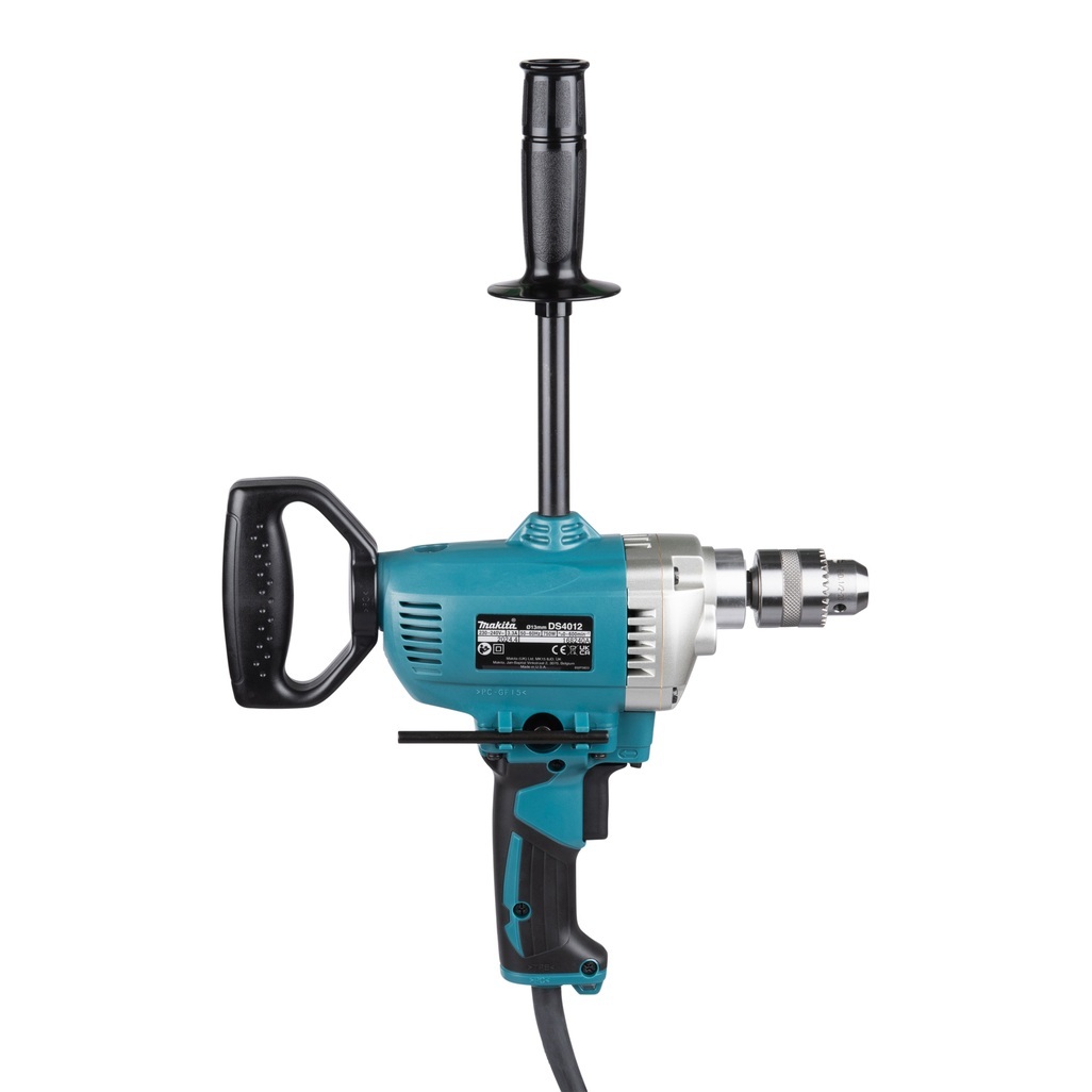 DS4012 Trapano Miscelatore a Corrente Trapano miscelatore 13 mm cremagliera. Trapano miscelatore a bassa velocità con elevata coppia per la miscelazione dei materiali. Mandrino a cremagliera per un maggior fissaggio dell'inserto durante la lavorazione. Grande interruttore elettronico con selettore reversibilità e blocco per uso continuo. Impugnatura ergonomica soft grip per un maggior comfort durante l'utilizzo. Impugnatura posteriore a forma di "D" orientabile su 24 posizioni per adattarsi alle esigenze dell'operatore. Un quadrante di velocità variabile per regolare la portata e la direzione. Adatto per grosse punte da trapano e per la miscelatura. Cavo di alimentazione 2,5m. Accessori in dotazione: impugnatura laterale, chiave mandrino.