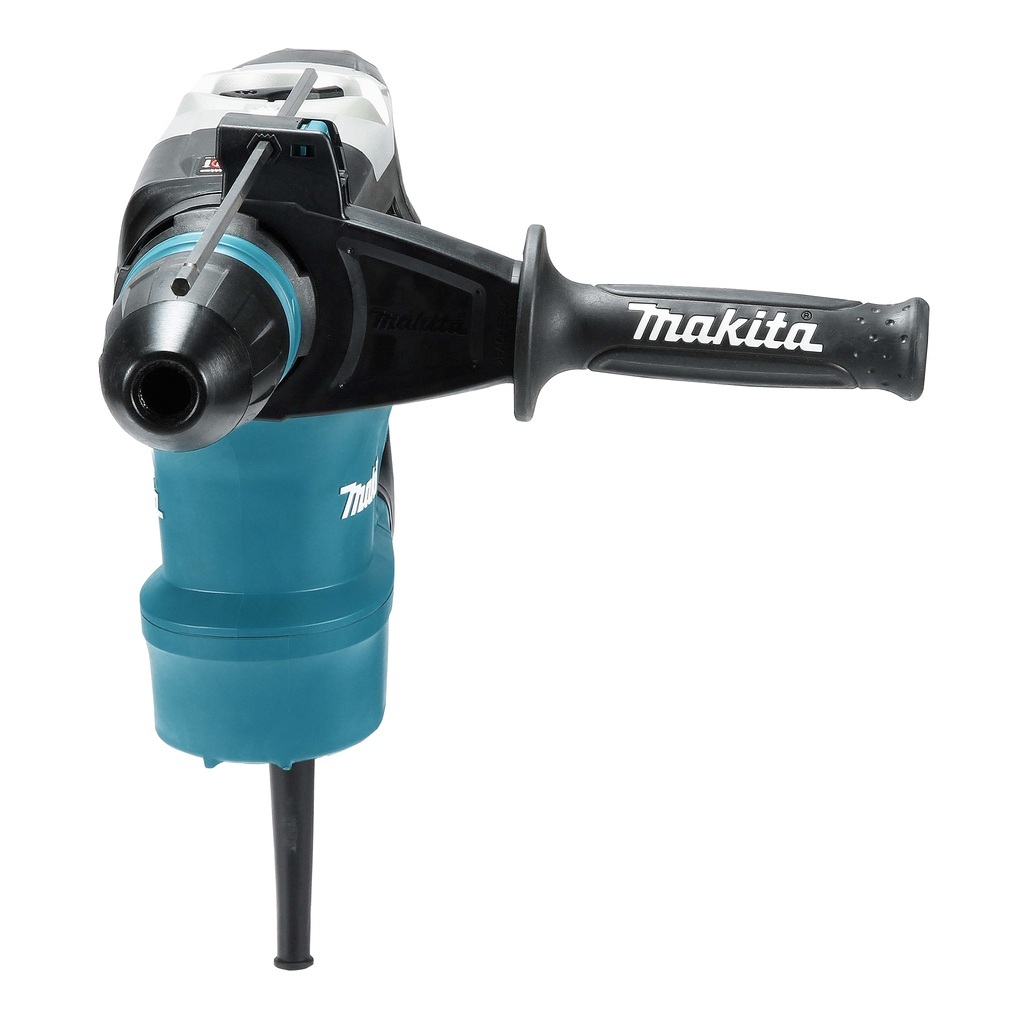 Martello rotativo SDS Max compatibile, con impugnatura ergonomica dotato di motore da 1.100 W con avviamento morbido. Capacità di foratura nel CLS di 40 mm e potenza del colpo di 8,0 J. Dotato di 2 funzioni: percussione , rotazione + percussione. Disponibili 12 posizioni perla regolazione dello scalpello. E' presente la frizione di sicurezza per la sicurezza dell'operatore durante la lavorazione. Dotato di tecnologia anti vibrazione (AVT) per ridurre al minimo le vibrazioni durante l'utilizzo. Il sistema soft no load permette di ridurre le vibrazioni anche in fase di non lavoro. La tecnologia di feedback attivo (AFT) sempre attivo, monitora il lavoro a tutela dell'utilizzatore arrestando la macchina in caso di blocco della punta durante la foratura evitando la rotazione della stessa intorno all'asse della punta. LED per segnalare usura spazzole e anomalie. Questo utensile è la scelta ideale per lavori di ristrutturazione e costruzione. Cavo di alimentazione 5m. Accessori in dotazione: Impugnatura laterale diritta, asta di profondità, grasso per codolo, panno, valigetta.