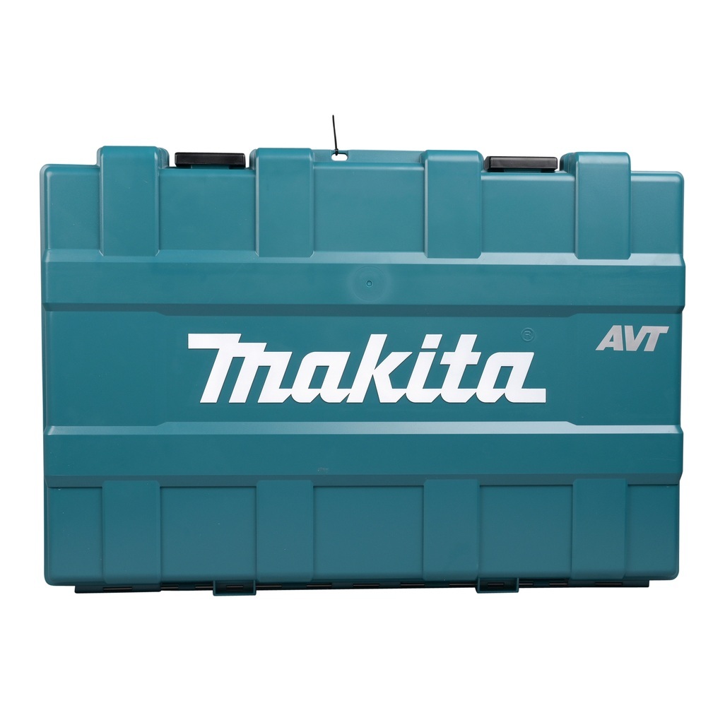 Martello rotativo SDS Max compatibile, con impugnatura ergonomica dotato di motore da 1.100 W con avviamento morbido. Capacità di foratura nel CLS di 40 mm e potenza del colpo di 8,0 J. Dotato di 2 funzioni: percussione , rotazione + percussione. Disponibili 12 posizioni perla regolazione dello scalpello. E' presente la frizione di sicurezza per la sicurezza dell'operatore durante la lavorazione. Dotato di tecnologia anti vibrazione (AVT) per ridurre al minimo le vibrazioni durante l'utilizzo. Il sistema soft no load permette di ridurre le vibrazioni anche in fase di non lavoro. La tecnologia di feedback attivo (AFT) sempre attivo, monitora il lavoro a tutela dell'utilizzatore arrestando la macchina in caso di blocco della punta durante la foratura evitando la rotazione della stessa intorno all'asse della punta. LED per segnalare usura spazzole e anomalie. Questo utensile è la scelta ideale per lavori di ristrutturazione e costruzione. Cavo di alimentazione 5m. Accessori in dotazione: Impugnatura laterale diritta, asta di profondità, grasso per codolo, panno, valigetta.