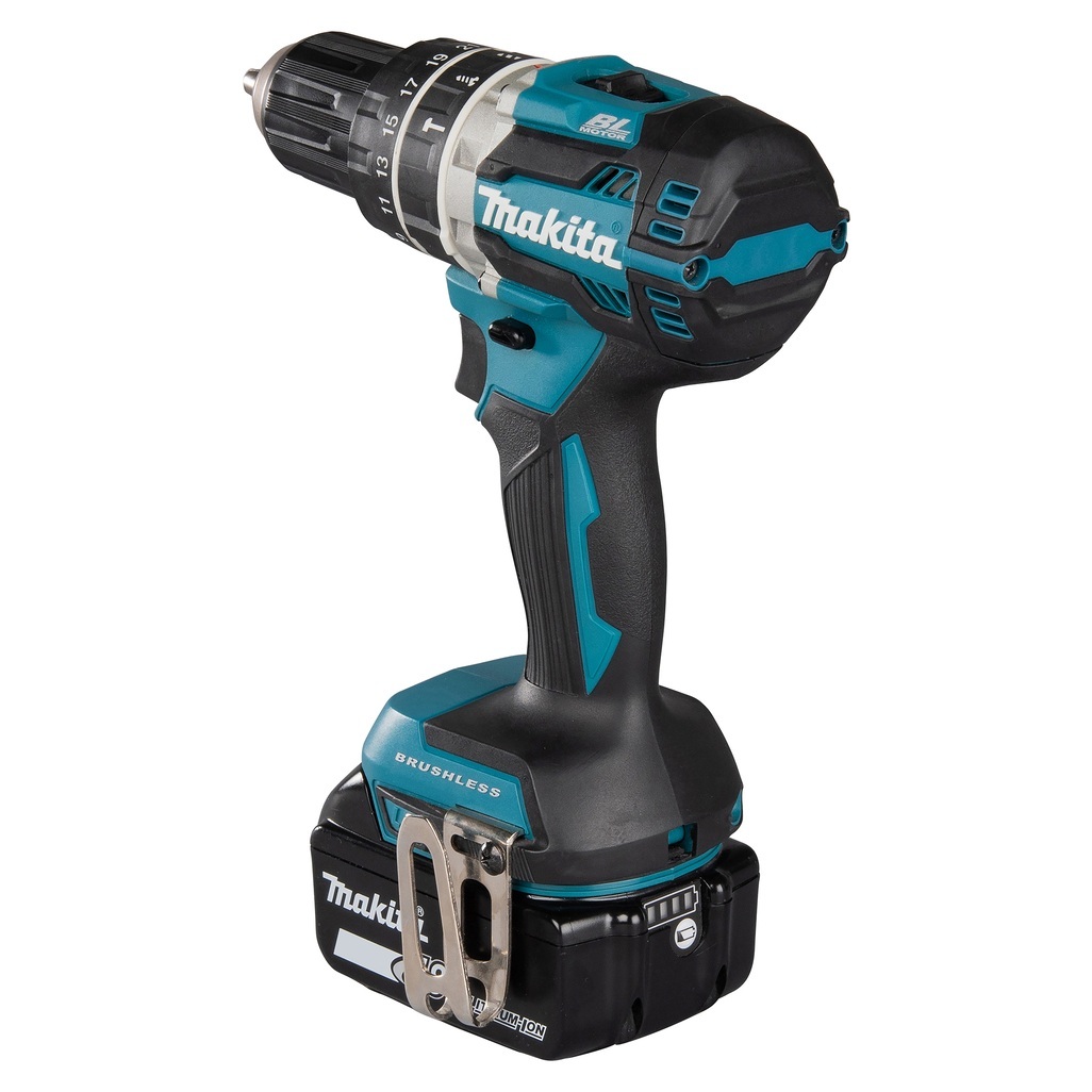 DHP484RT3J – Trapano Avvitatore a Percussione LXT a Batteria Trapano avvitatore c/percussione 18V 13 mm - 54 Nm – BL Trapano avvitatore a percussione 18V efficiente dotato di motore senza spazzole per applicazioni di avvitatura e foratura con o senza l'utilizzo della percussione. Possibilità di impostare due livelli di potenza. Coppia di serraggio massima 54 Nm. Uno strumento versatile per installatori, costruttori e personale di manutenzione. Luce LED integrata. Fornito con 3 batterie 5,0 Ah BL1850B, caricabatterie rapido 45' DC18RC, valigetta MAKPAC tipo 2 (821550-0).