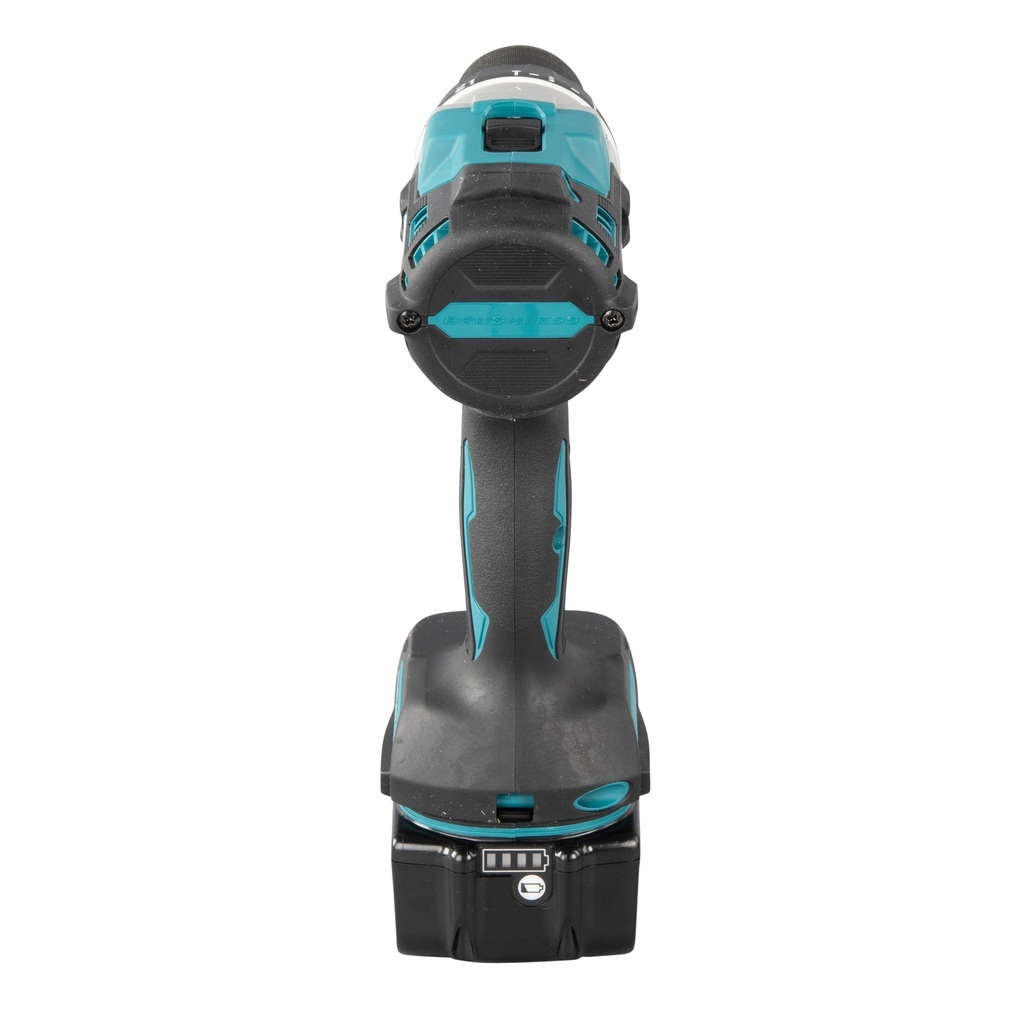 DHP486RTJ – Trapano Avvitatore a Percussione LXT a Batteria Trapano avvitatore c/percussione 18V 13 mm - 130Nm – BL Trapano avvitatore con percussione LXT® 18V efficiente dotato di motore senza spazzole per applicazioni di avvitatura e foratura con o senza l'utilizzo della percussione. Possibilità di impostare due livelli di potenza. Coppia di serraggio massima 130 / 65 Nm. Uno strumento versatile per installatori, costruttori e personale di manutenzione. Luce LED integrata. Fornito con due batterie da 5,0 Ah e caricabatterie. fornito con valigetta MAKPAC.