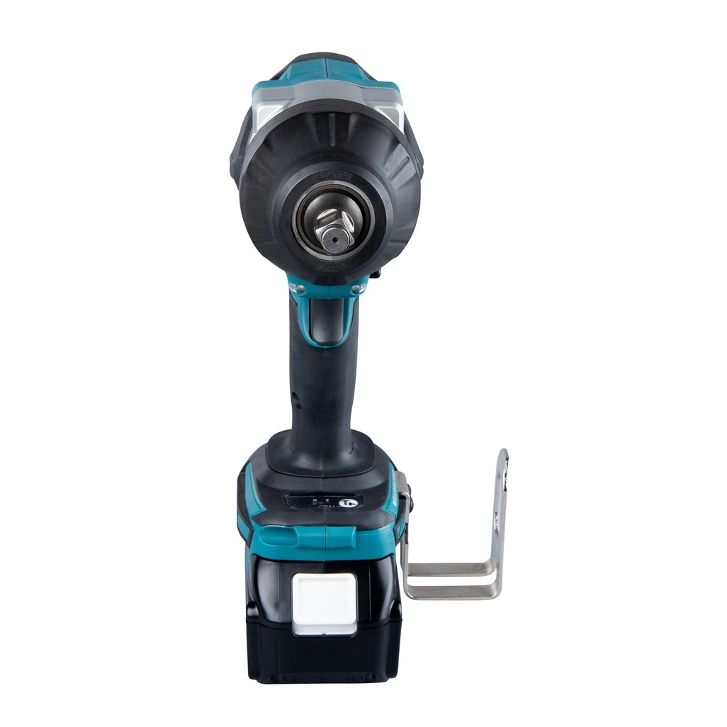 Chiave a impulsi dotata di motore brushless e ad alta coppia di serraggio con tre regolazioni di velocità per lavori gravosi. Potente chiave a impulsi con attacco da 1/2" dotata di motore brushless, con coppia di serraggio massima fino a 1.200 Nm ideale per applicazioni che richiedono un'elevata coppia di serraggio. Fornita con due batterie da 5,0 Ah e caricabatterie. Fornita con valigetta MAKPAC.