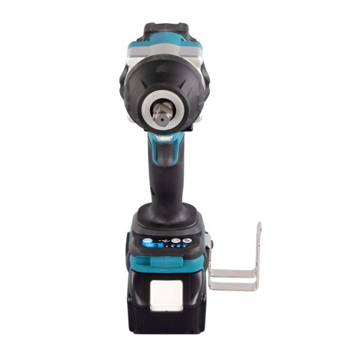 DTW700RTJ – Avvitatore a Impulsi LXT Avvitatore ad impulsi 18V 5Ahx2 700Nm 1/2" BL Avvitatore ad impulsi brushless da 1/2" con una coppia di serraggio fino a 700 Nm. Tre diverse impostazioni di potenza. Dotato di due luci a LED per avere maggiore visibilità durante le lavorazioni, è ideale per applicazioni che richiedono un'elevata coppia di serraggio. Fornito con due batterie 5,0Ah, caricabatterie. Fornito con valigetta MAKPAC.