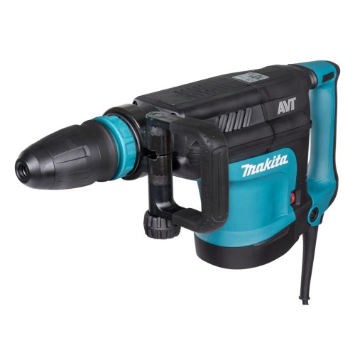 Martello demolitore SDS-Max compatibile 18,6 J – AVT. Martello demolitore 1.510 W con energia di impatto di 18,6 J ideale per un'efficiente rimozione del materiale. Compatibile con punte SDS-Max. Avviamento lento e velocità costante sotto sforzo. Il sistema Soft no load abbatte le vibrazioni anche in fase di non lavoro. Velocità di impatto regolabile: 950-1.900 giri/min. 12 posizioni di regolazione dello scalpello. E' presente la frizione di sicurezza per la sicurezza dell'operatore durante la lavorazione. LED di segnalazione usura spazzole e anomalie elettriche per un maggior controllo durante la lavorazione. Il sistema AVT permette di lavorare in sicurezza con la minor percezione delle vibrazioni. Cavo alimentazione 5m. Accessori in dotazione : Impugnatura laterale tipo D, grasso per codolo, valigetta, (senza scalpello).