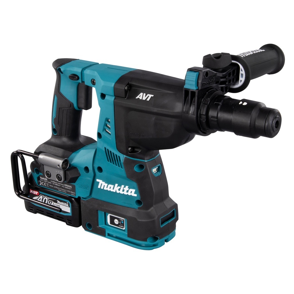 Tassellatore 620W e 2,9J di potenza del colpo, 3 funzioni e doppio led illuminazione. La tecnologia studiata per un corpo macchina bilanciato è studiato per consentire e supportare un lavoro intensivo garantendo comfort e sicurezza all'operatore e all'ambiente. AVT è il sistema attivo antivibrazione, AFT è il sistema di arresto in caso blocco della punta in foratura, XPT è il sistema che consente il lavoro anche in caso di pioggia e polveri e AWS è il sistema che consente l'avvio e l'arresto di una unità di aspirazione tramite bluetooth. Fornito con batteria/e e caricabatterie. Valigetta Makpac.