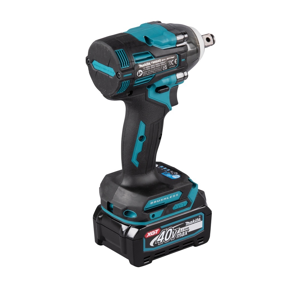 Chiave a impulsi brushless extra compatta ed efficiente con quattro livelli di potenza. Chiave a impulsi potente extra compatta, lunghezza 144 mm, attacco 1/2". Dimensioni e peso ridotto rendono questo utensile facile da usare, offrendo al contempo una coppia di serraggio massima di 350 Nm. Quattro livelli di potenza. 2 LED con pre accensione e funzioni afterglow. Fornita con due batterie 2,5 Ah e caricabatterie rapido, fornita in valigetta Makpac.