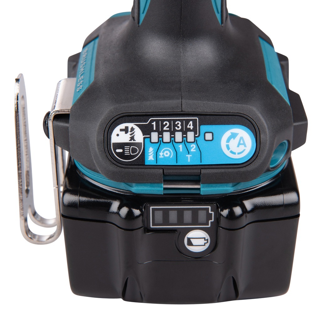Avvitatore a impulsi 18V 1/4" 180Nm - BL Avvitatore ad impulsi DTD173RTJ LXT® 18V compatto e leggero con attacco 1/4" e motore brushless per alte prestazioni. Compatto e leggero di facile utilizzo con coppia di serraggio max di 180 Nm, adatto per un serraggio veloce. Illuminazione ad anello per ridurre le ombre sul punto di lavoro. Fornito con due batterie 5,0 Ah e caricabatterie. Fornito con valigetta MAKPAC.
