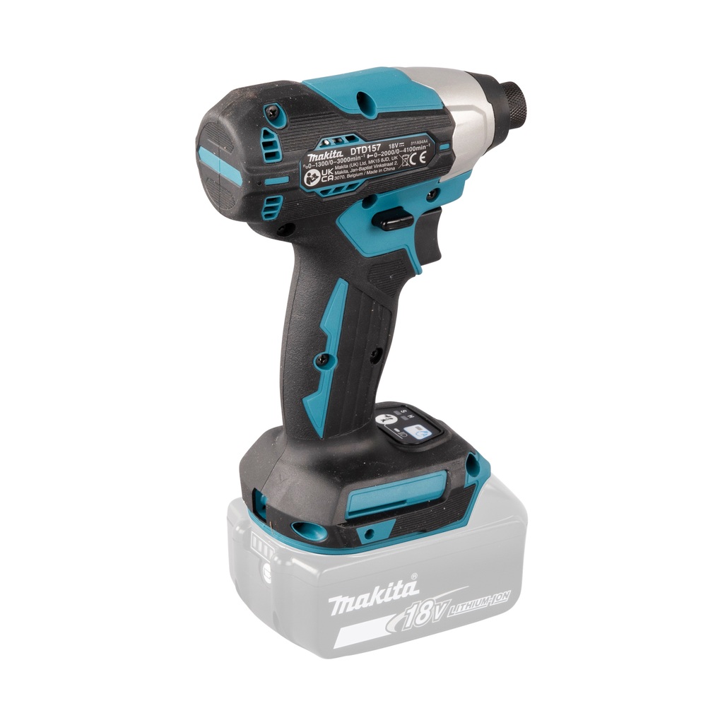 Avvitatore ad impulsi 18V 1/4" 140Nm - BL Avvitatore ad impulsi DTD157ZJ LXT® 18V compatto e leggero con una chiave esagonale con attacco da 1/4" e motore brushless ad alte prestazioni. Compatto con una coppia di serraggio massima di 140 Nm. Funzionamento in 3 modalità: A (Assistita) / Hard / Soft per molteplici applicazioni. Pratica luce a LED per illuminare la zona di lavoro. Fornito senza batterie e caricabatterie. Fornito con valigetta MAKPAC.