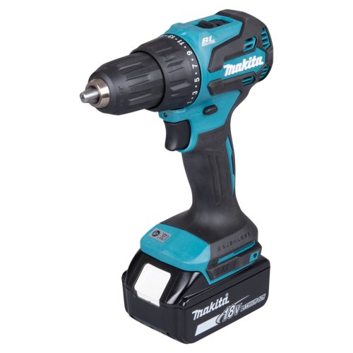 18V • 65Nm • 0-500/0–1.900 g/min Trapano avvitatore c/ percussione 18V 13 mm - 65NmTrapano avvitatore con percussione 18V efficiente dotato di motore brushless per applicazioni di avvitatura e foratura con o senza l'utilizzo della percussione. Possibilità di impostare due livelli di potenza. Coppia di serraggio massima 65 Nm. Uno strumento versatile per installatori, costruttori e personale di manutenzione. Luce LED integrata. Fornito con 2 batterie 5,0Ah BL1850B + caricabatterie rapido DC18RC. Fornito con valigetta MAKPAC.