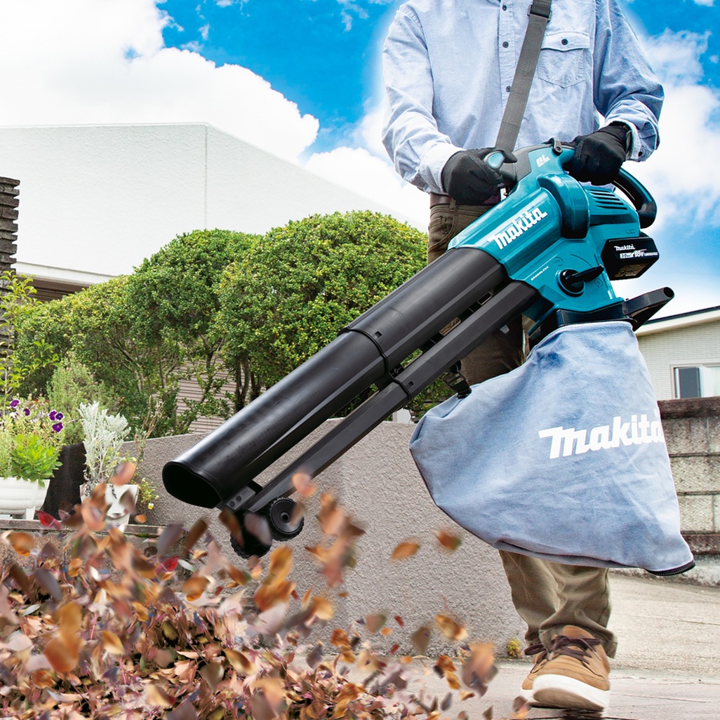 18V • 64 m/s • 4,2 m³/min • 3,3 kPa • 6,1m³/min Soffiatore/Aspiratore LXT®, 18V, 64 m/s, 4,2 m³/minsoffiatore bivalente con funzione di aspirazione e sacco di raccolta: dotato di motore BL da 18V